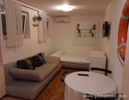Διαμερίσματα Dedic - Compass and Prova, ενοικιαζόμενα δωμάτια στο μέρος Herceg Novi, Montenegro - 002